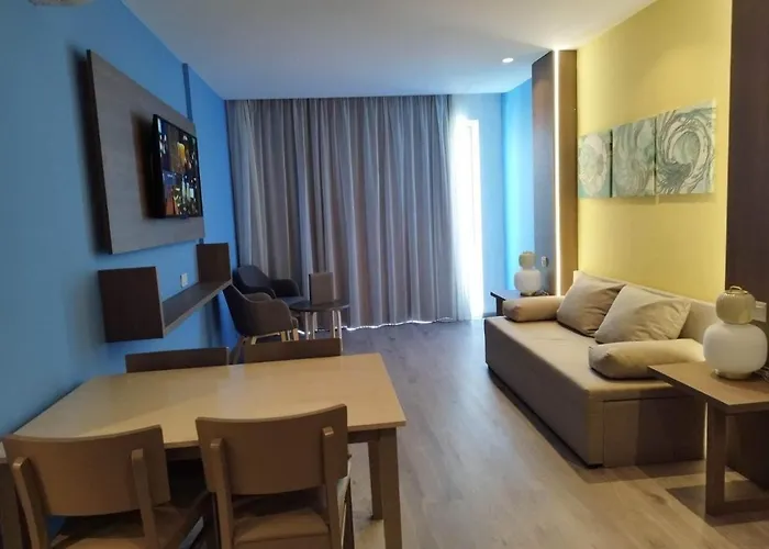 Melini Hotel Suites